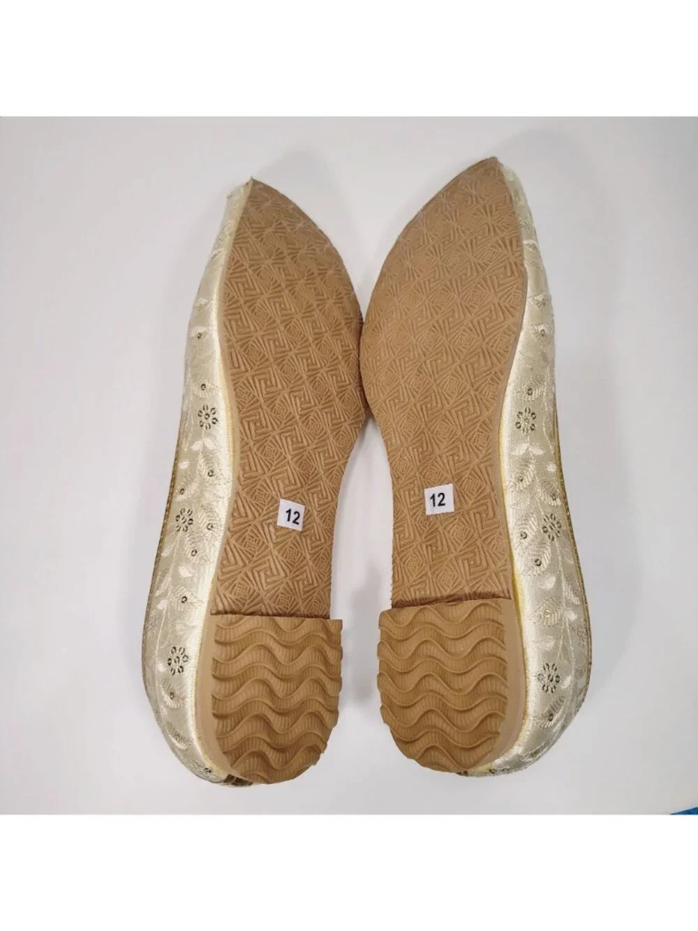 Traditional Ethnic Cream Mojari Shoes  Size 12 Gold Embroidery Split Toe Design